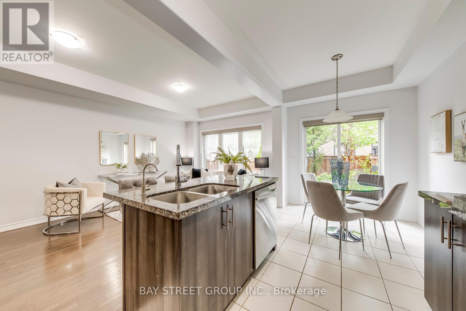 371 Athabasca Common, Oakville, Ontario  L6H 0R5 - Photo 15 - W12373445