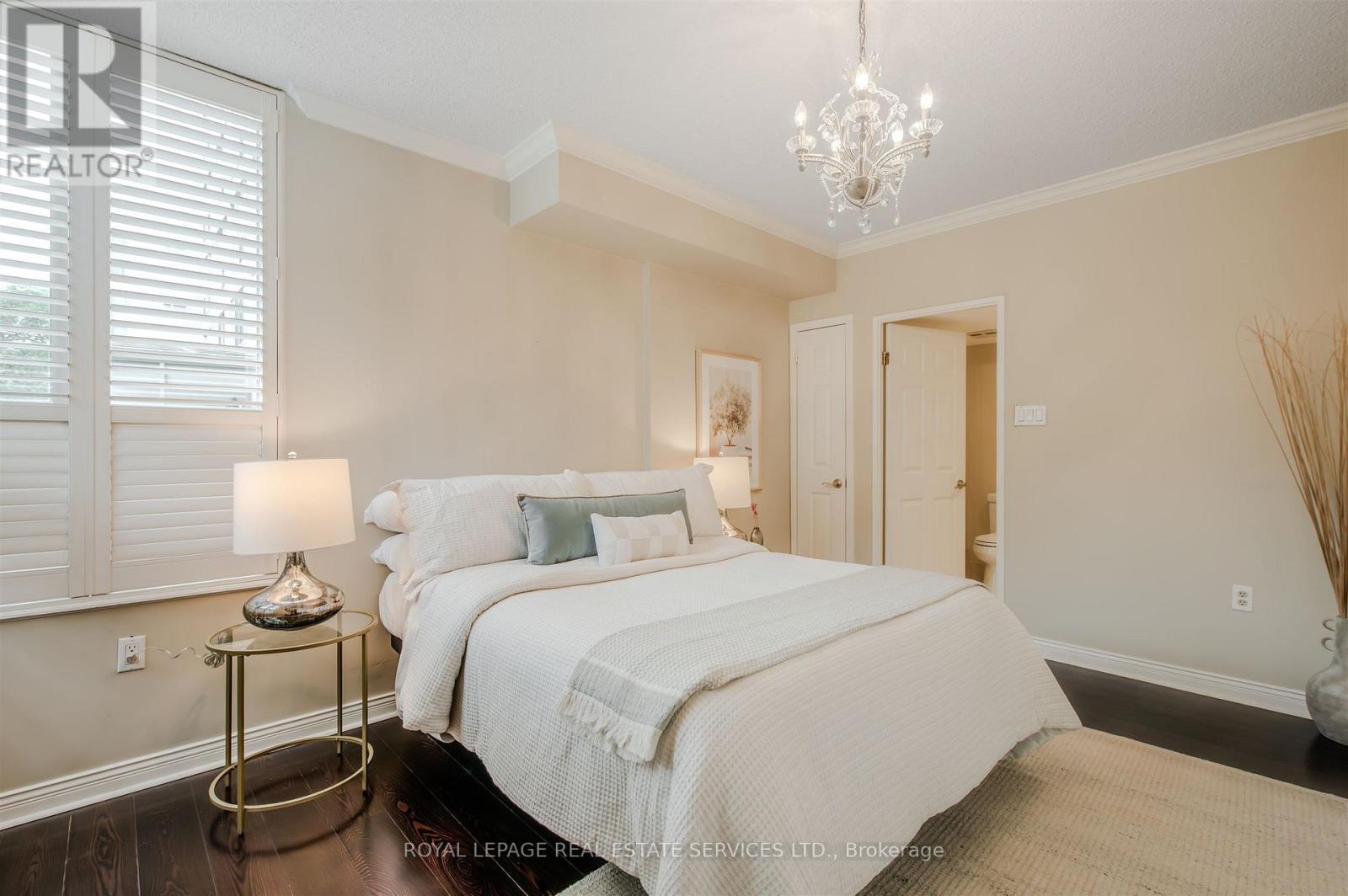 111 - 1110 Walden Circle, Mississauga (Clarkson), Ontario  L5J 4R3 - Photo 19 - W12373507
