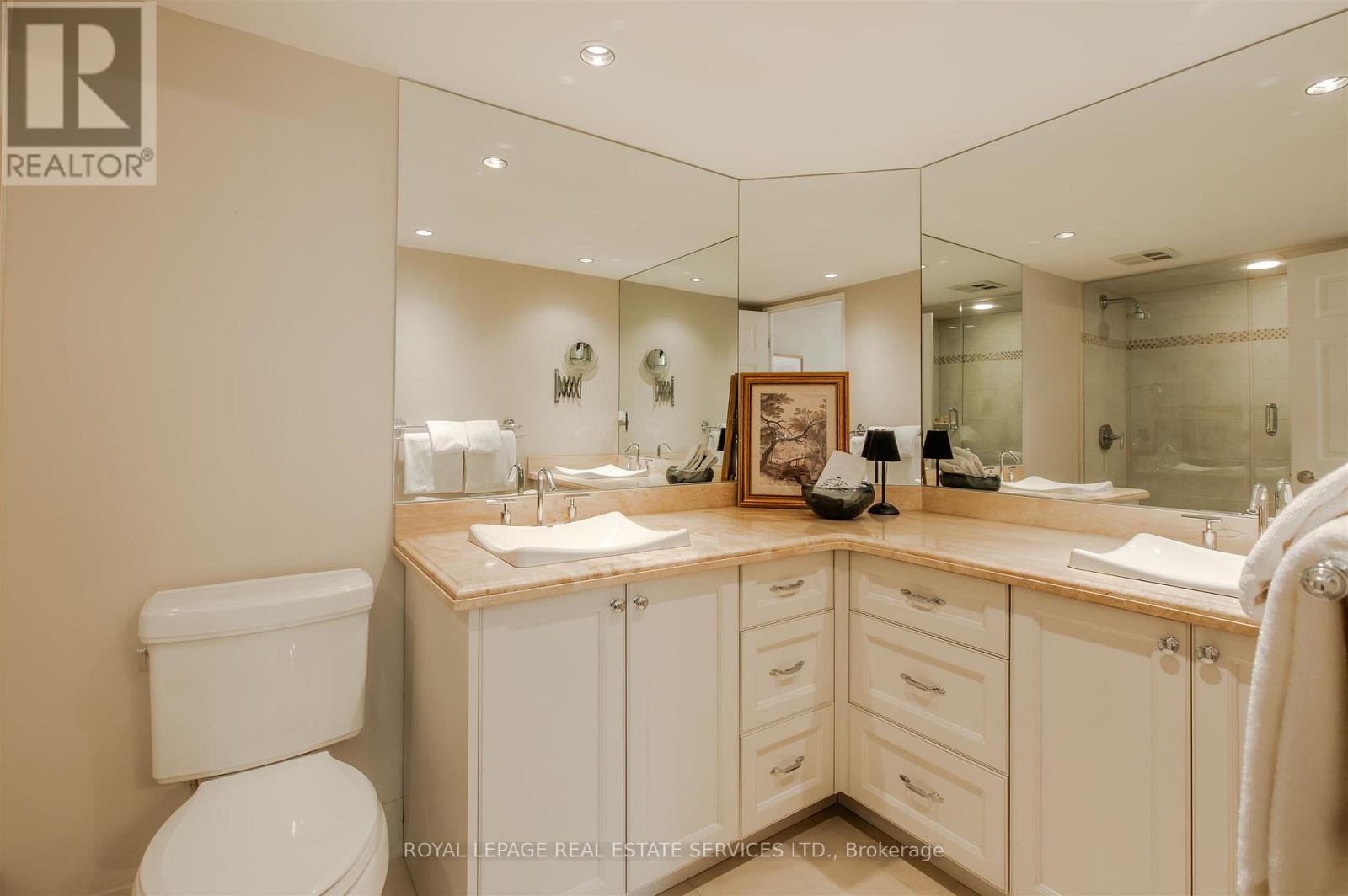 111 - 1110 Walden Circle, Mississauga (Clarkson), Ontario  L5J 4R3 - Photo 21 - W12373507