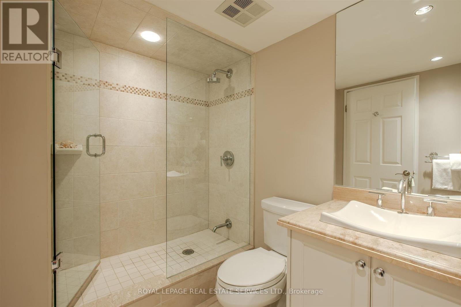 111 - 1110 Walden Circle, Mississauga (Clarkson), Ontario  L5J 4R3 - Photo 22 - W12373507
