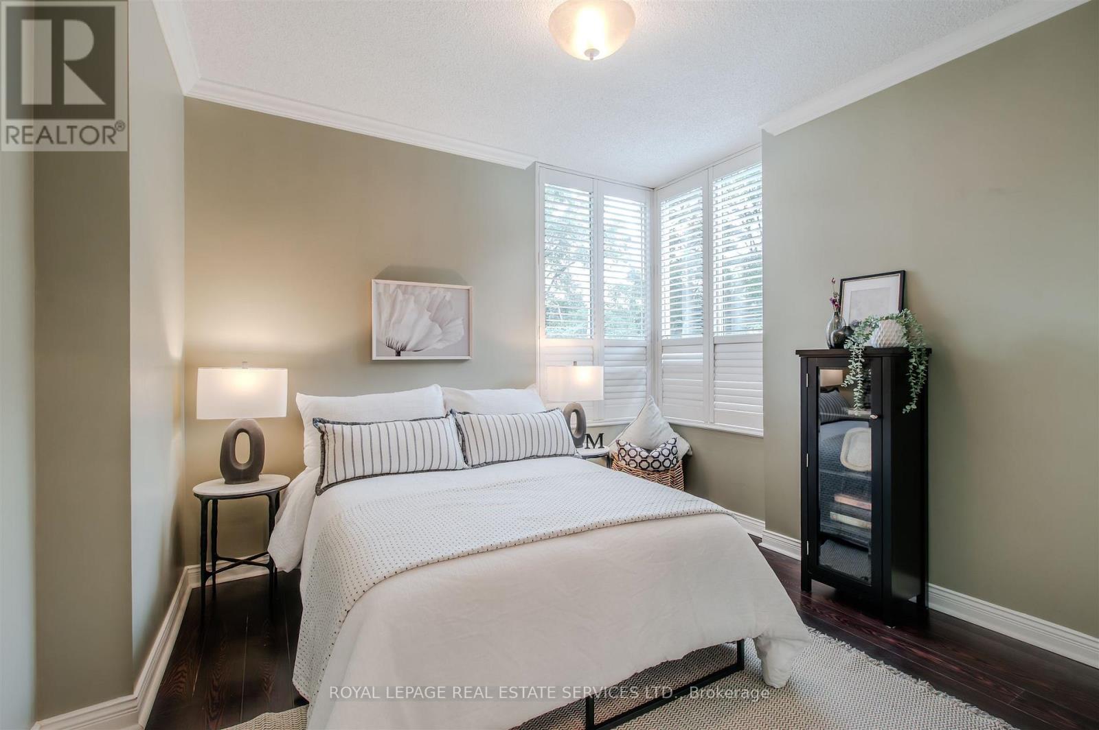 111 - 1110 Walden Circle, Mississauga (Clarkson), Ontario  L5J 4R3 - Photo 23 - W12373507