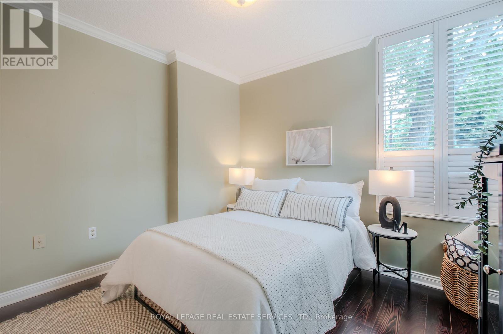 111 - 1110 Walden Circle, Mississauga (Clarkson), Ontario  L5J 4R3 - Photo 24 - W12373507