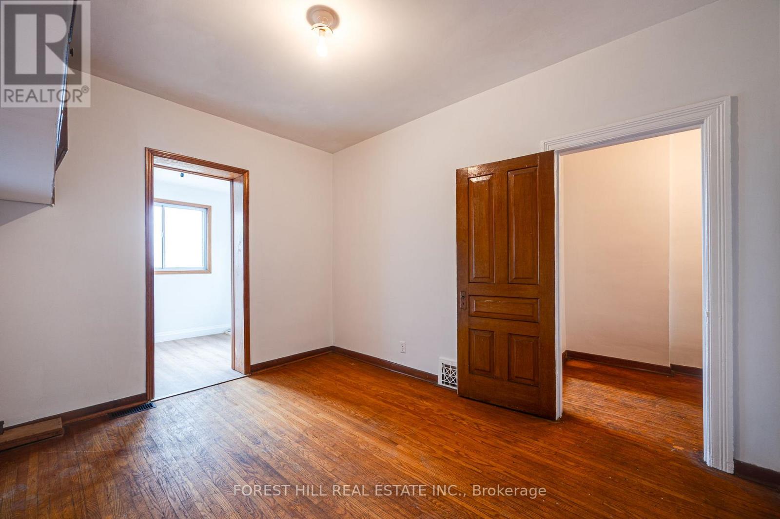 33 Hounslow Heath Road, Toronto, Ontario  M6N 1G7 - Photo 17 - W12373509