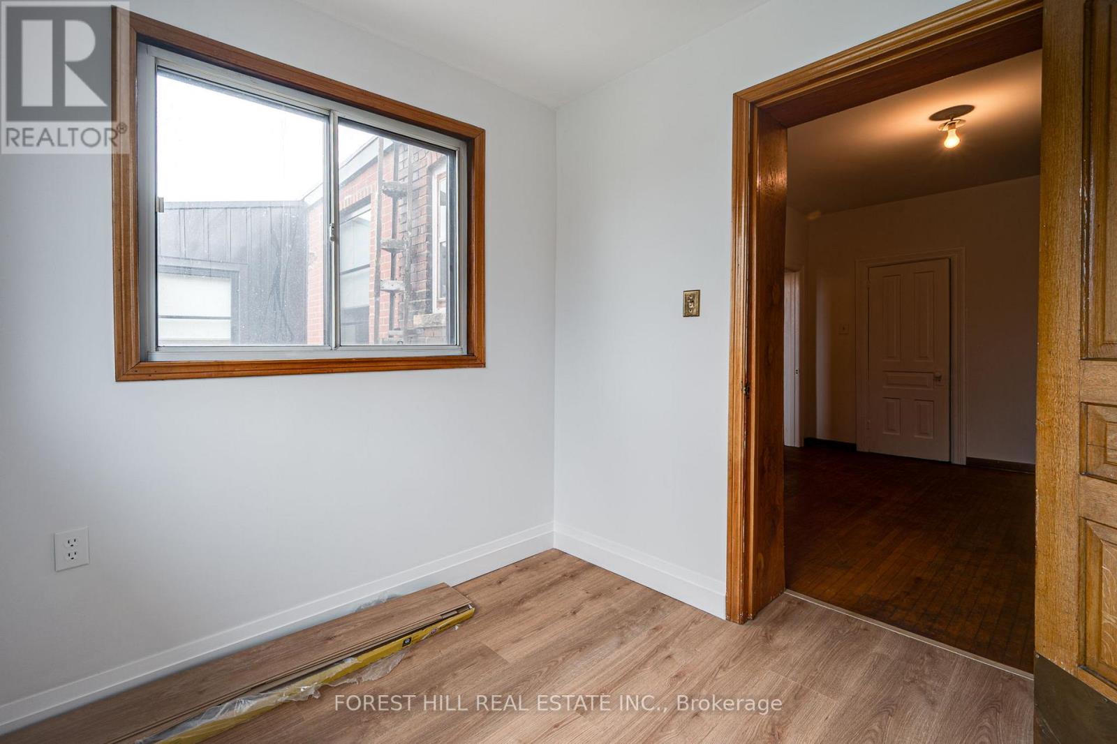 33 Hounslow Heath Road, Toronto, Ontario  M6N 1G7 - Photo 18 - W12373509