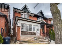 33 HOUNSLOW HEATH ROAD, Toronto, Ontario