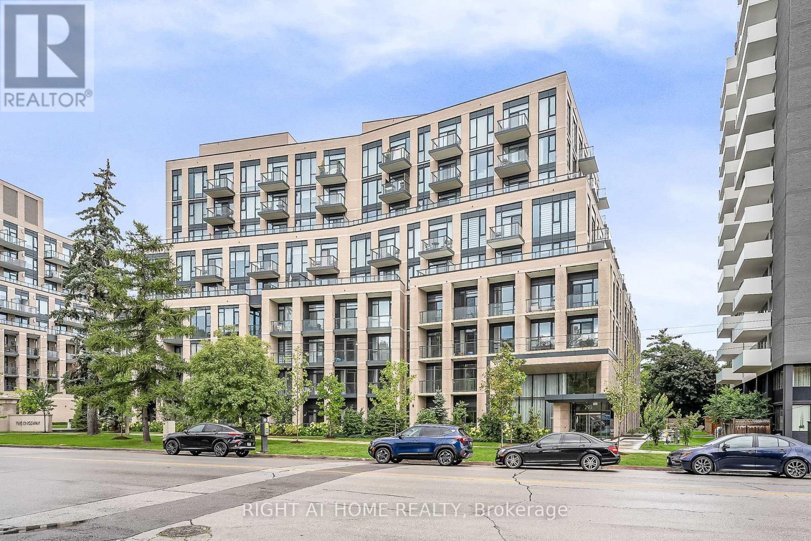 705 - 293 THE KINGSWAY, Toronto, Ontario