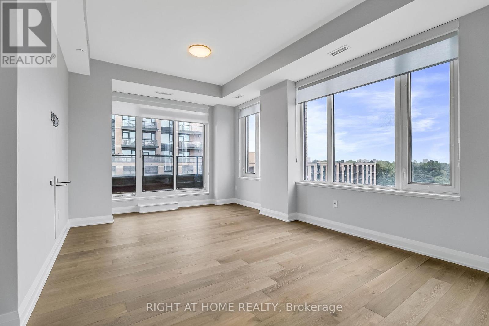705 - 293 The Kingsway, Toronto, Ontario  M9A 0E8 - Photo 14 - W12373546