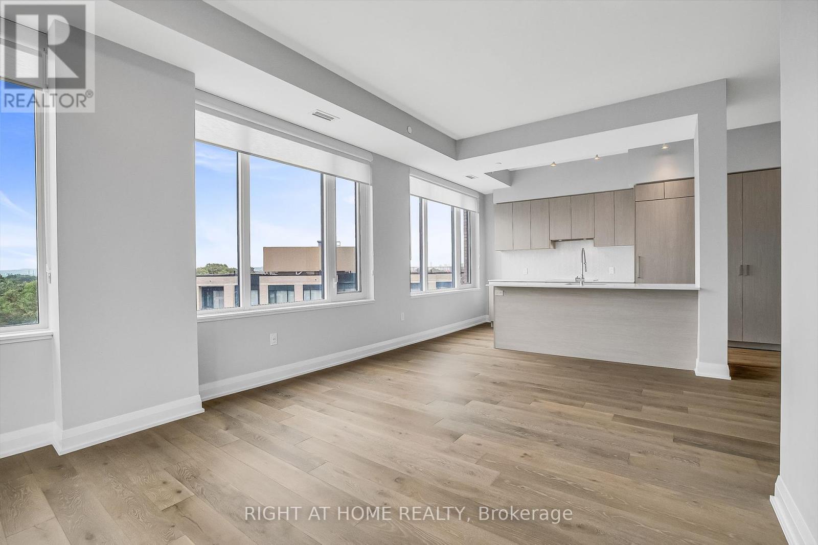 705 - 293 The Kingsway, Toronto, Ontario  M9A 0E8 - Photo 18 - W12373546