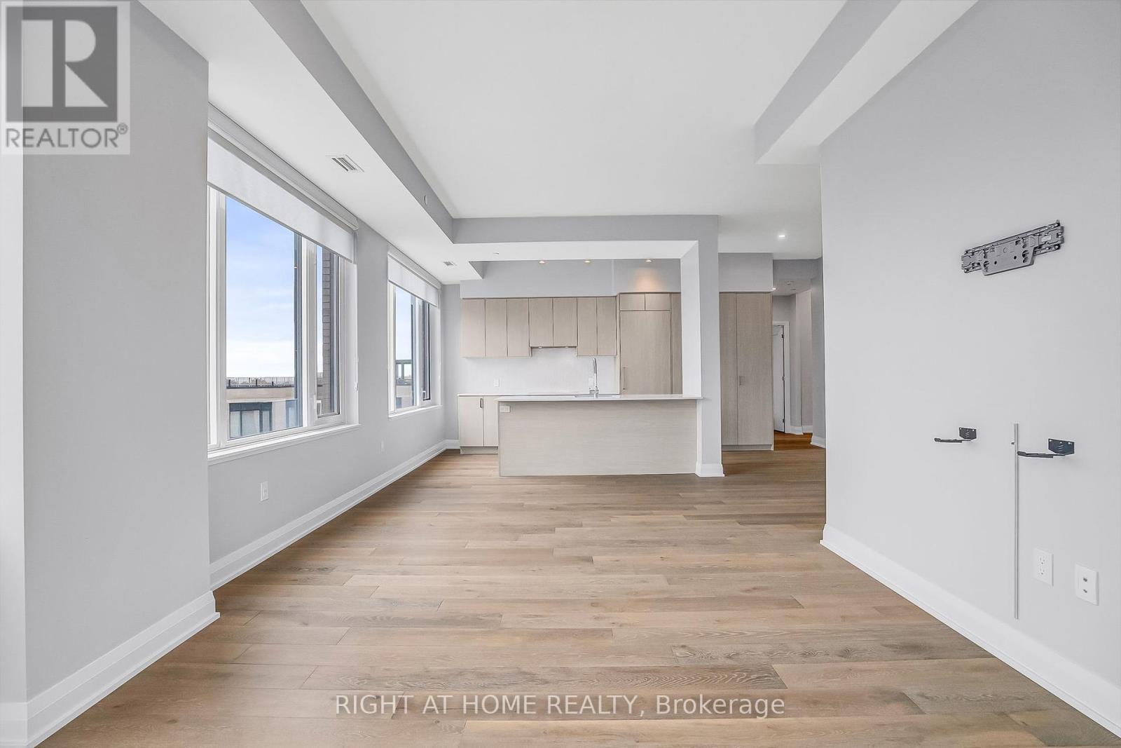 705 - 293 The Kingsway, Toronto, Ontario  M9A 0E8 - Photo 19 - W12373546