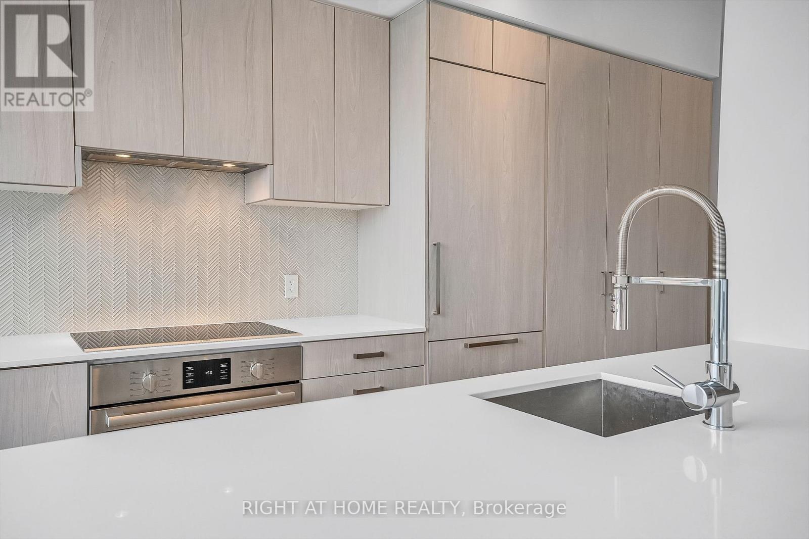 705 - 293 The Kingsway, Toronto, Ontario  M9A 0E8 - Photo 22 - W12373546