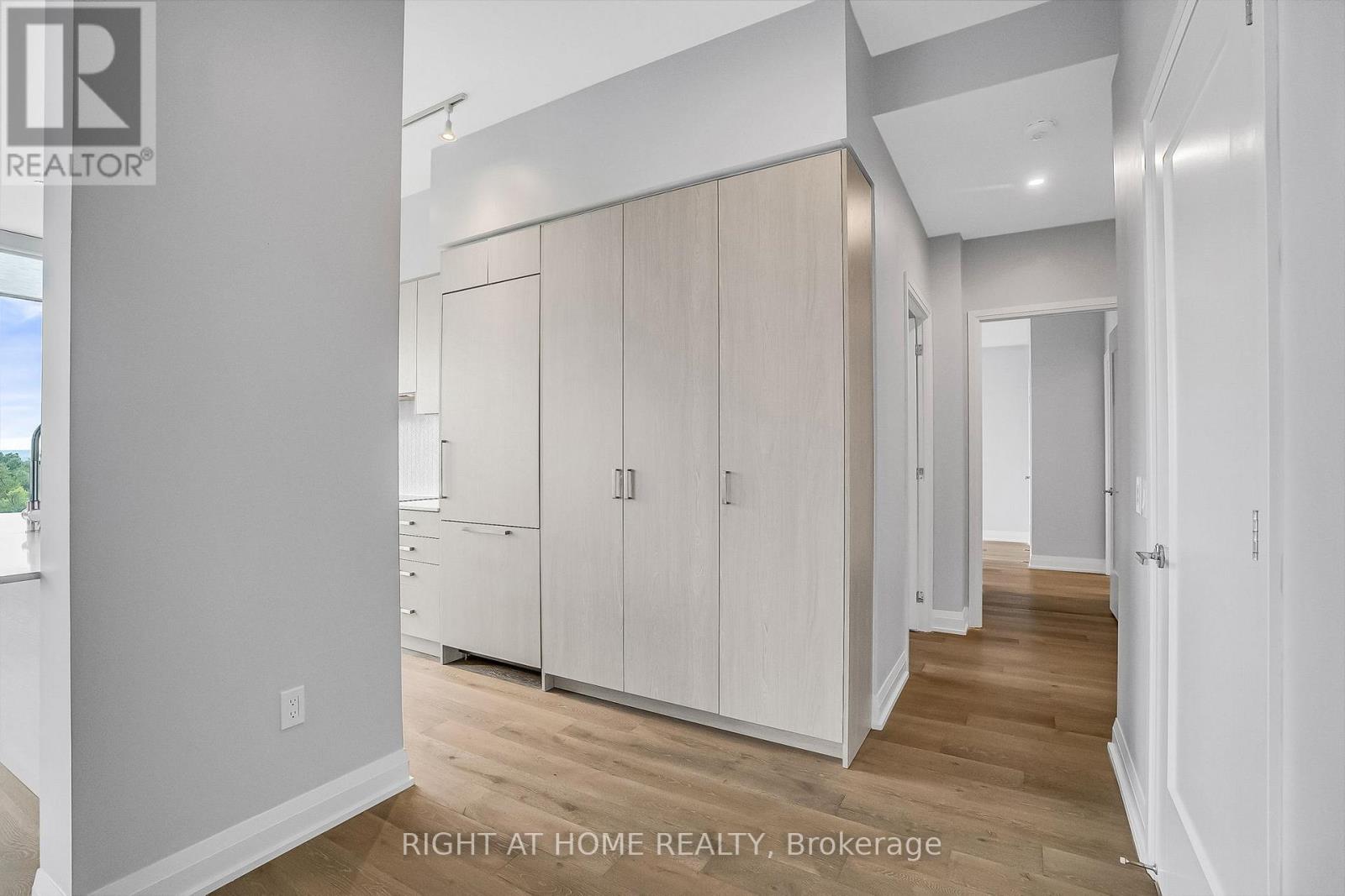 705 - 293 The Kingsway, Toronto, Ontario  M9A 0E8 - Photo 26 - W12373546