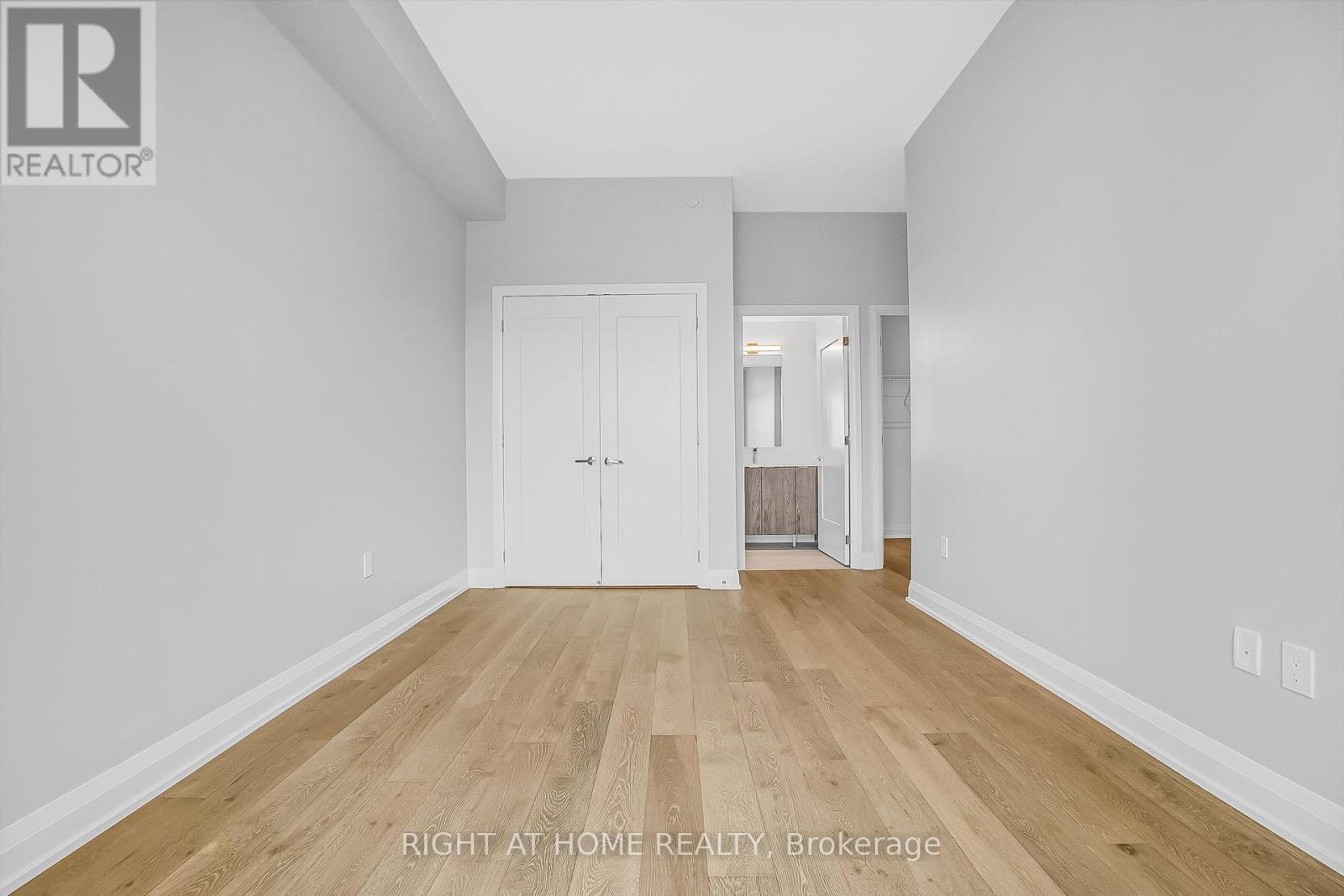 705 - 293 The Kingsway, Toronto, Ontario  M9A 0E8 - Photo 36 - W12373546