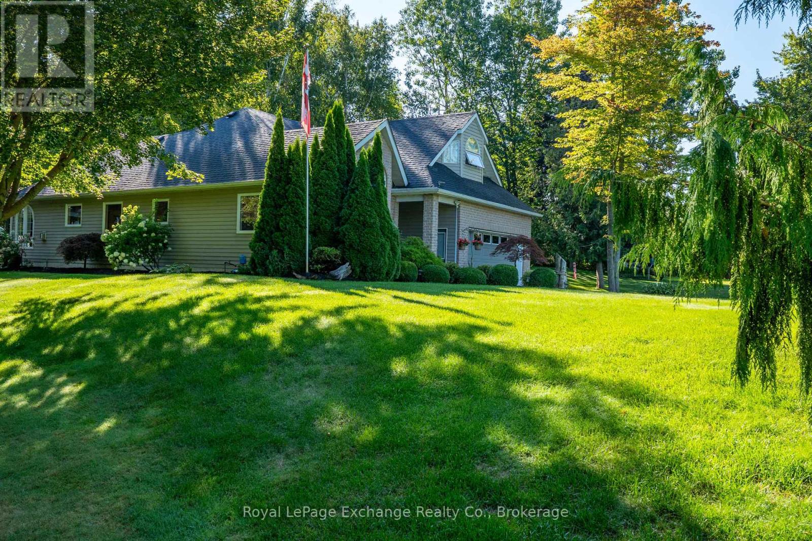210 Miramichi Bay Road S, Saugeen Shores, Ontario  N0H 2C6 - Photo 5 - X12373592