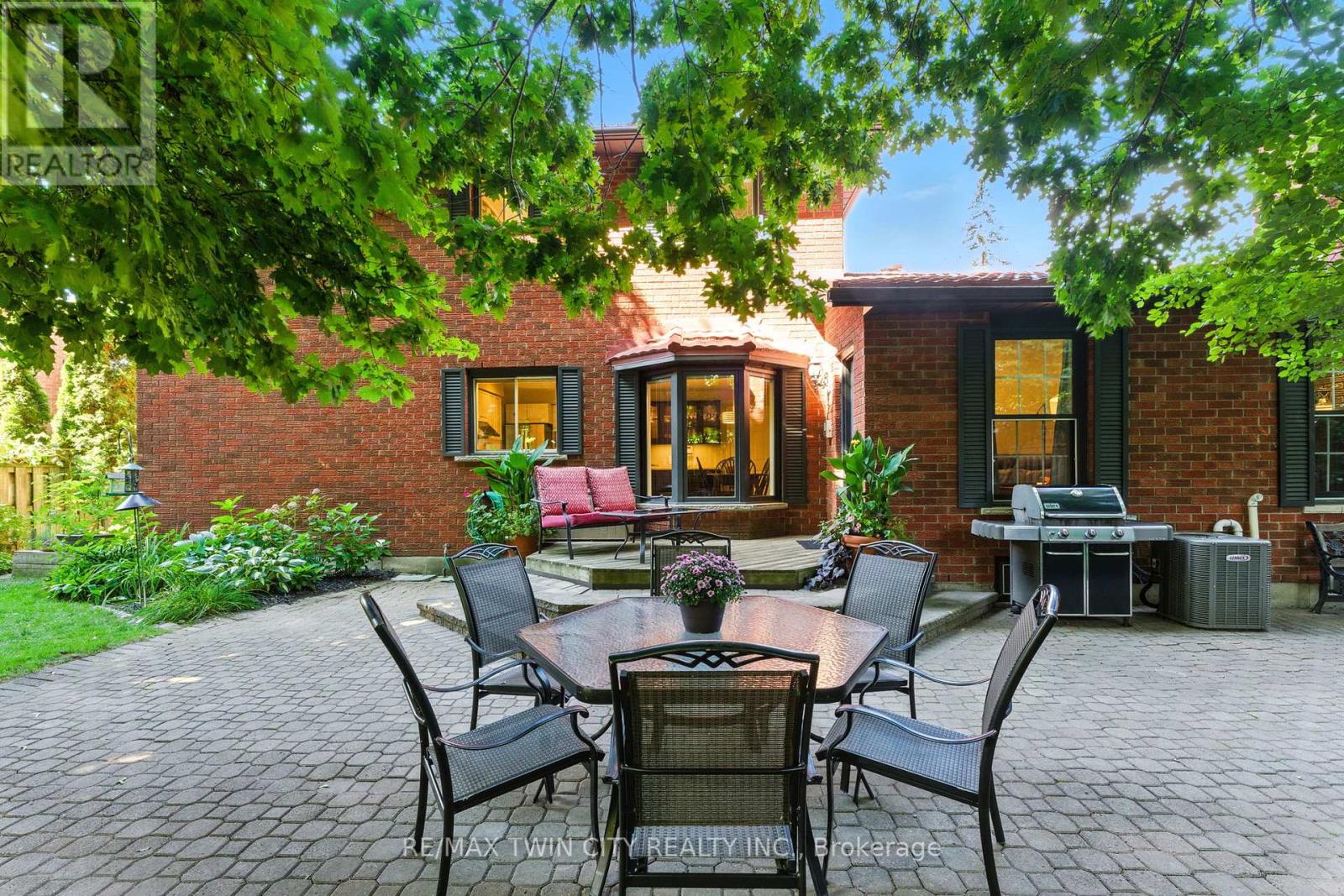 91 Abbey Close, Hamilton, Ontario  L9G 4K9 - Photo 45 - X12373517