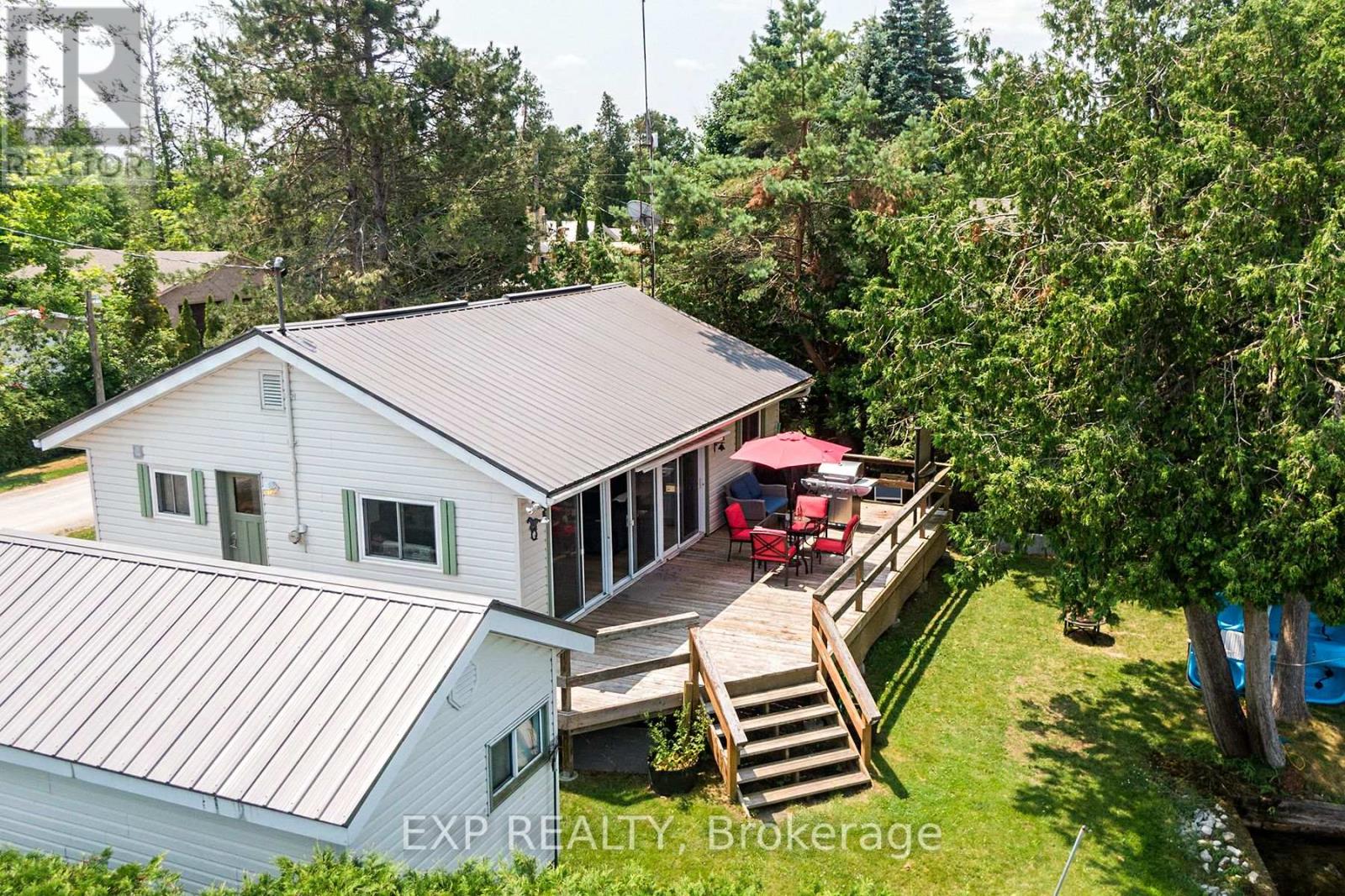 12 Cedar Point Road, Kawartha Lakes, Ontario  K0M 1G0 - Photo 38 - X12373583