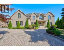492 OLD TECUMSEH, Lakeshore, Ontario