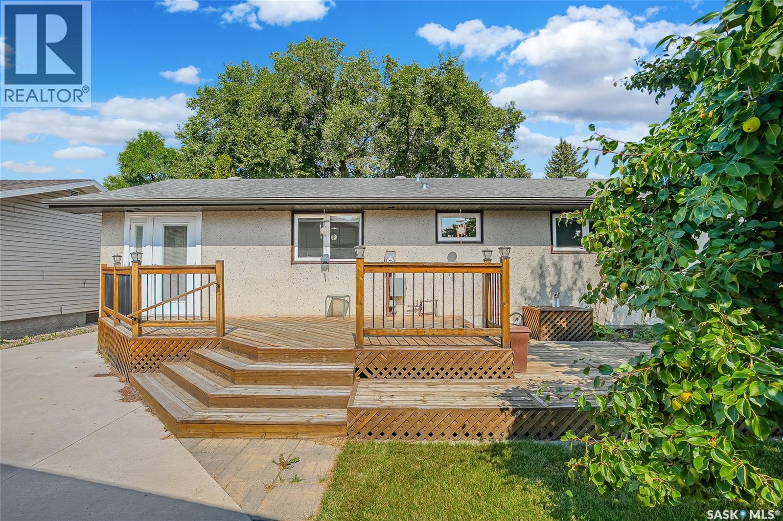 W 2707 33rd Street W, Saskatoon, Saskatchewan  S7J 4K7 - Photo 29 - SK017131