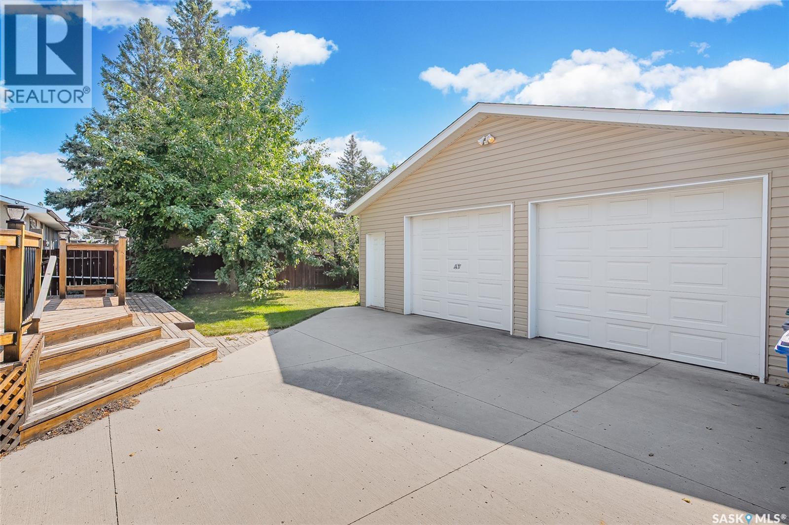 W 2707 33rd Street W, Saskatoon, Saskatchewan  S7J 4K7 - Photo 34 - SK017131