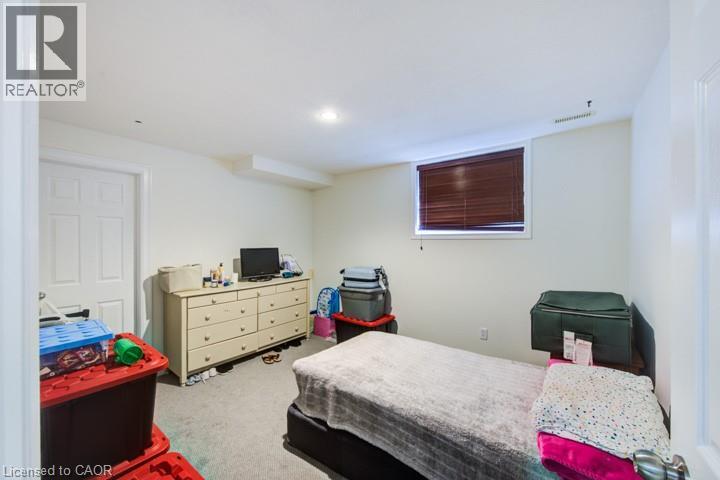 Photo 18 of 24 for 979 Queensborough Court