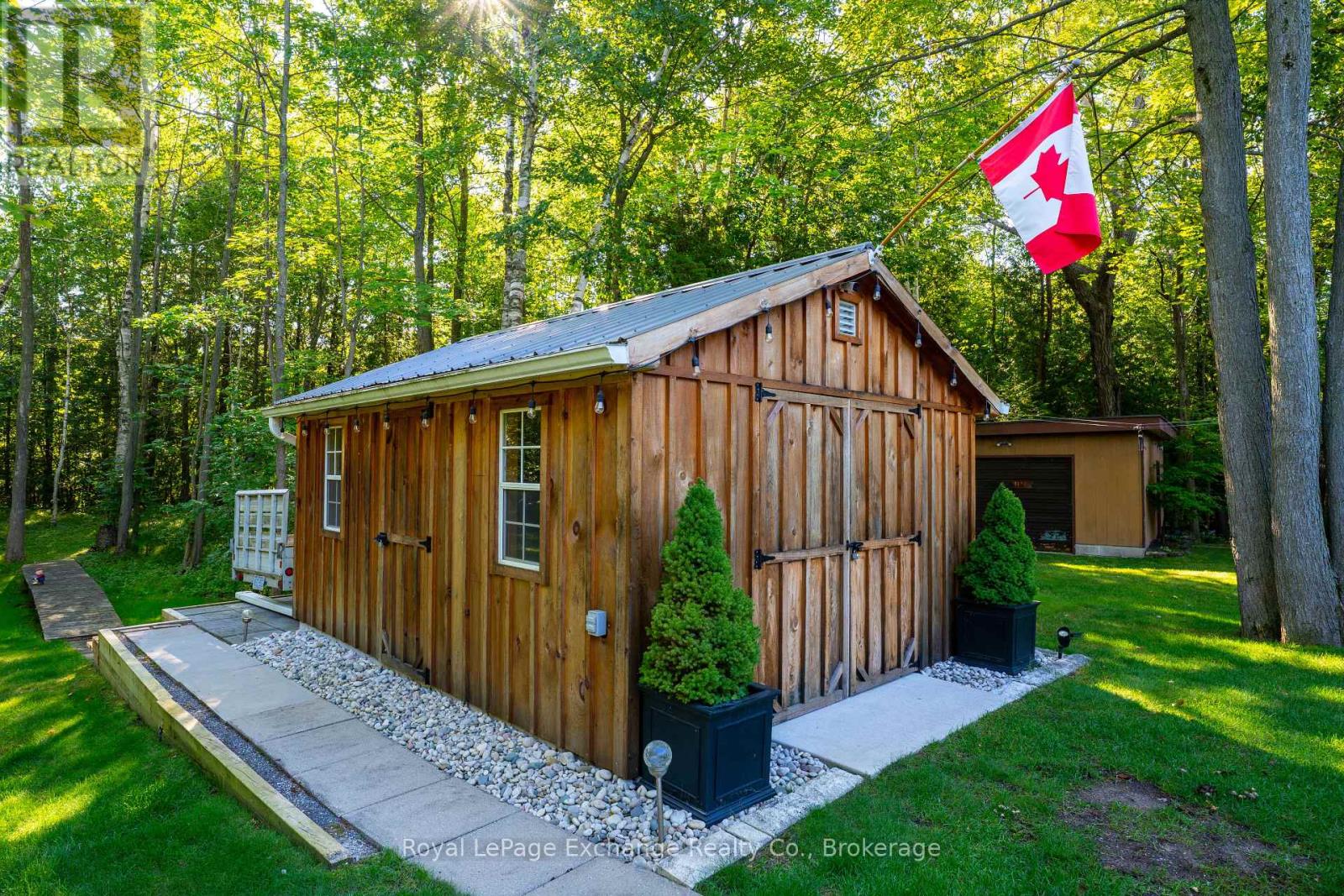 210 Miramichi Bay Road S, Saugeen Shores, Ontario  N0H 2C6 - Photo 37 - X12373592