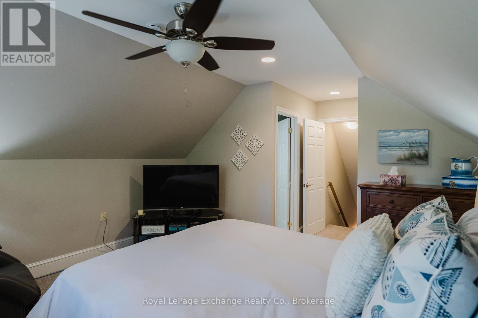 210 Miramichi Bay Road S, Saugeen Shores, Ontario  N0H 2C6 - Photo 26 - X12373592