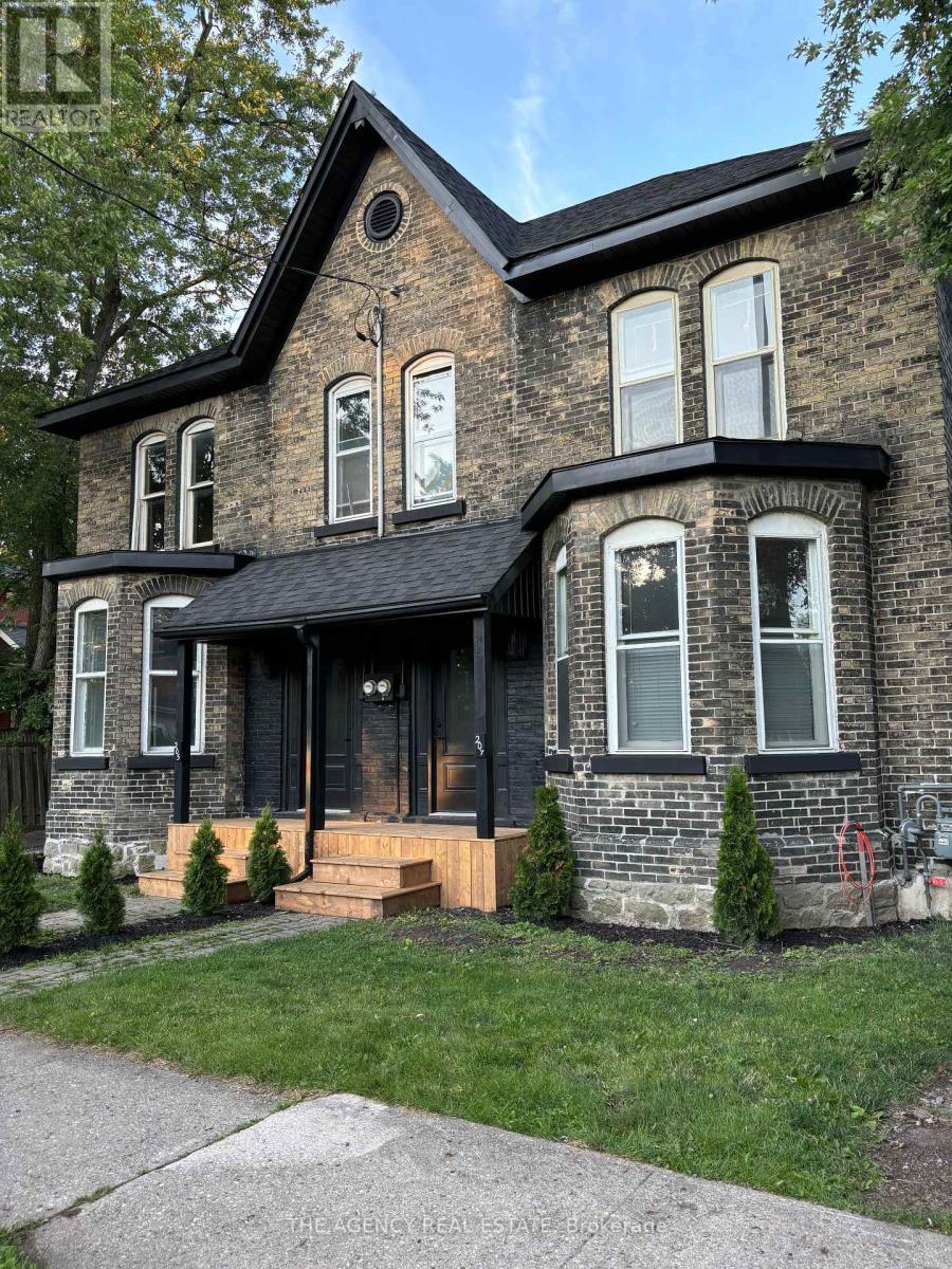 205 - 207 Nile Street, Stratford, Ontario  N5A 4E7 - Photo 1 - X12373752