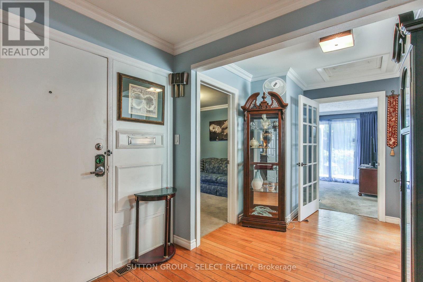 25 Foster Avenue, London North, Ontario  N6H 2K7 - Photo 8 - X12373878