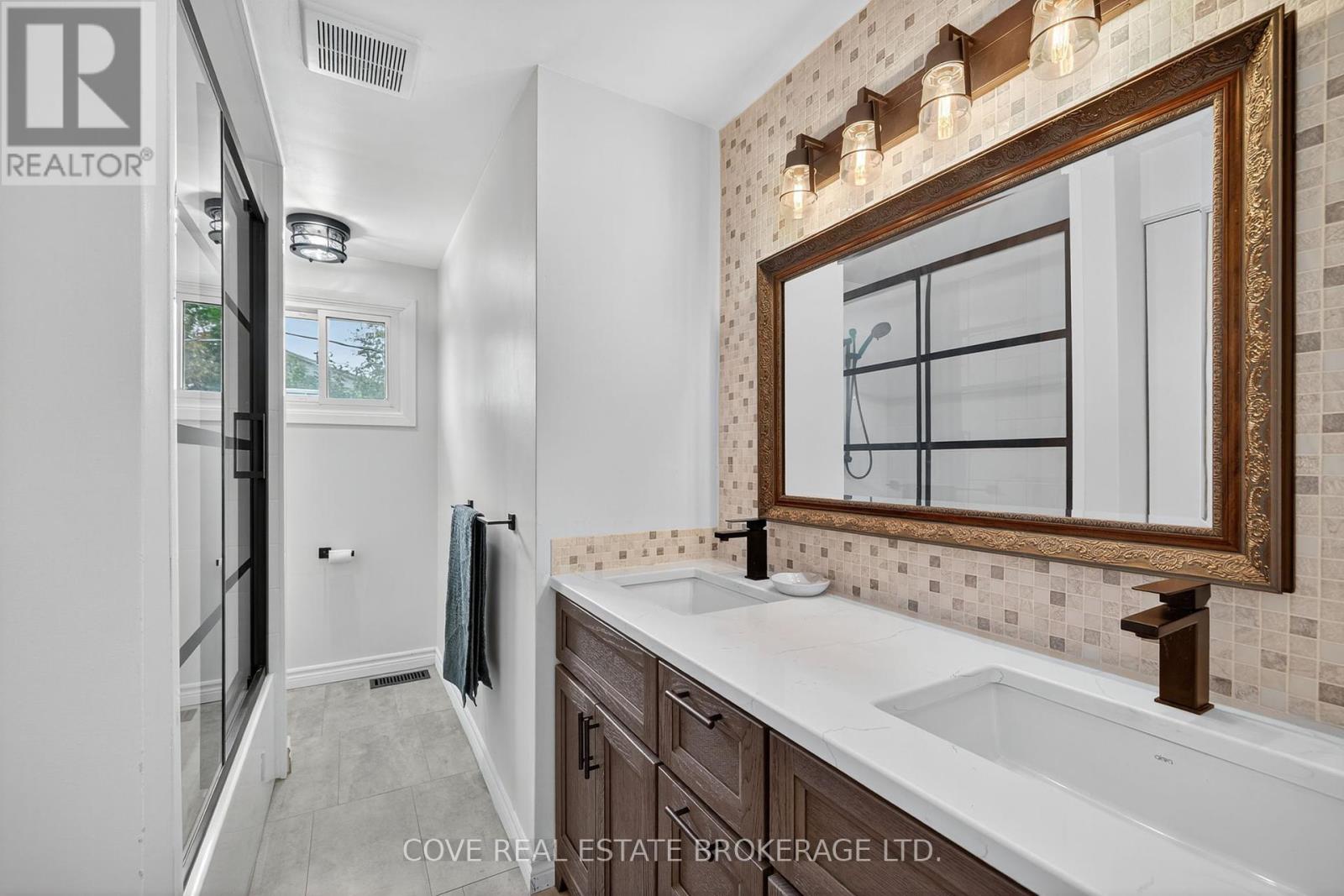 2 Aspen Avenue, St. Thomas, Ontario  N5R 5G4 - Photo 18 - X12373916
