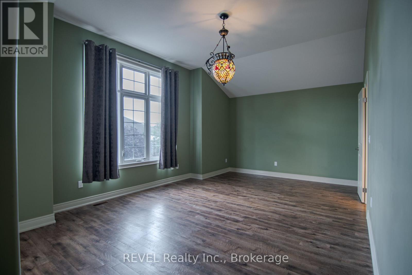123 Michelle Court, Welland, Ontario  L3C 0A2 - Photo 15 - X12373891