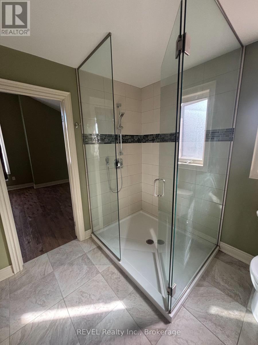 123 Michelle Court, Welland, Ontario  L3C 0A2 - Photo 19 - X12373891