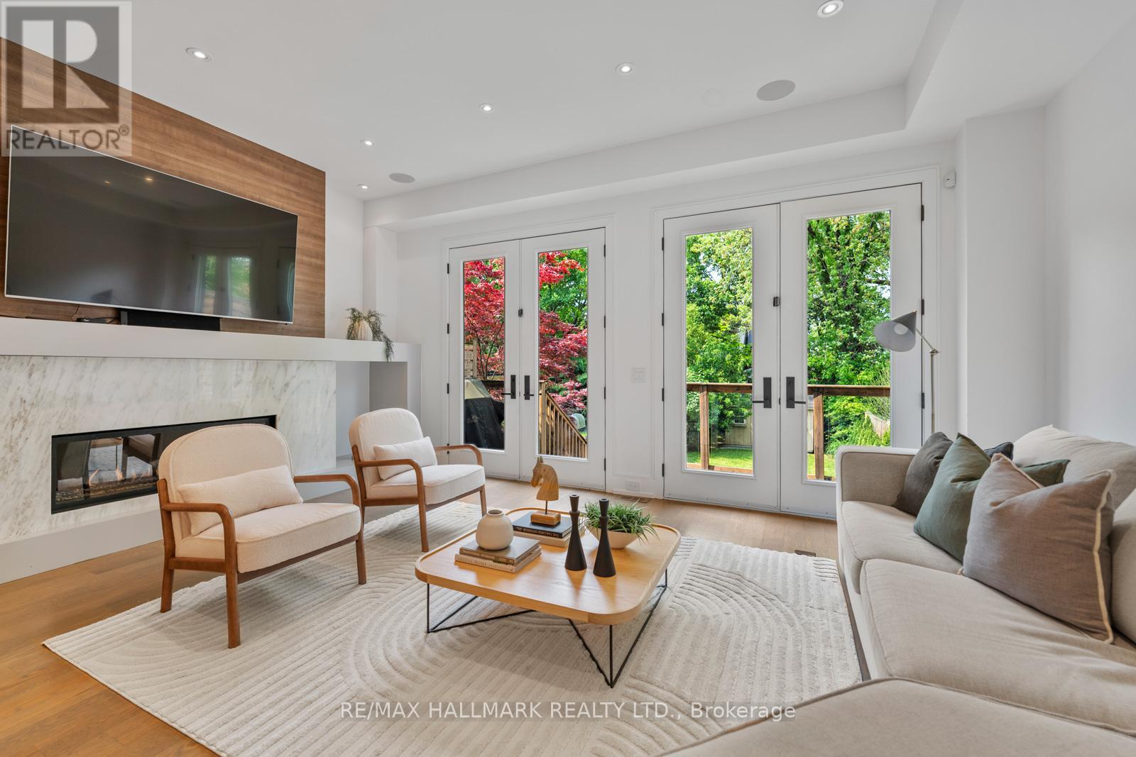 62 St Germain Avenue, Toronto, Ontario  M5M 1V8 - Photo 19 - C12373663