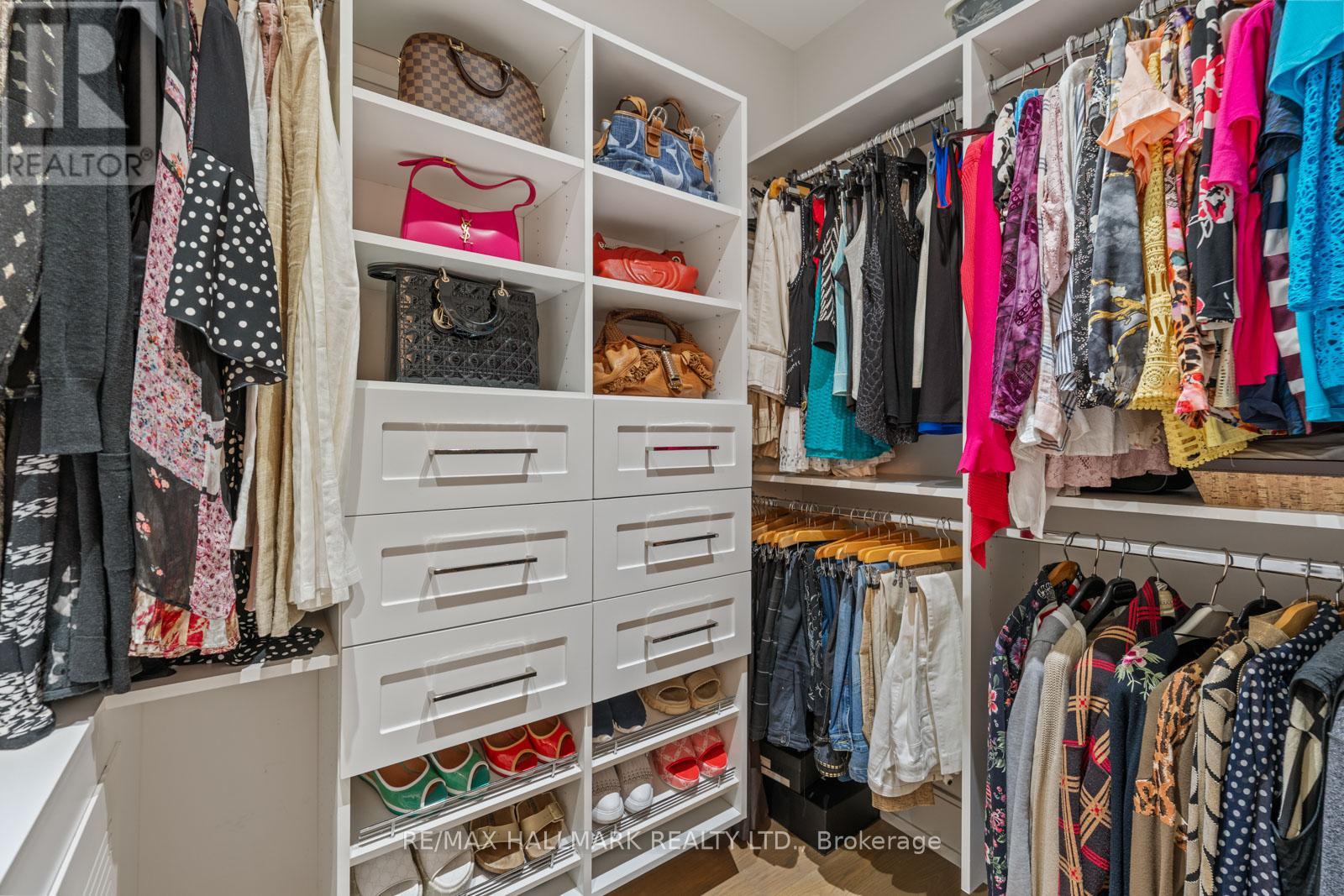 62 St Germain Avenue, Toronto, Ontario  M5M 1V8 - Photo 27 - C12373663