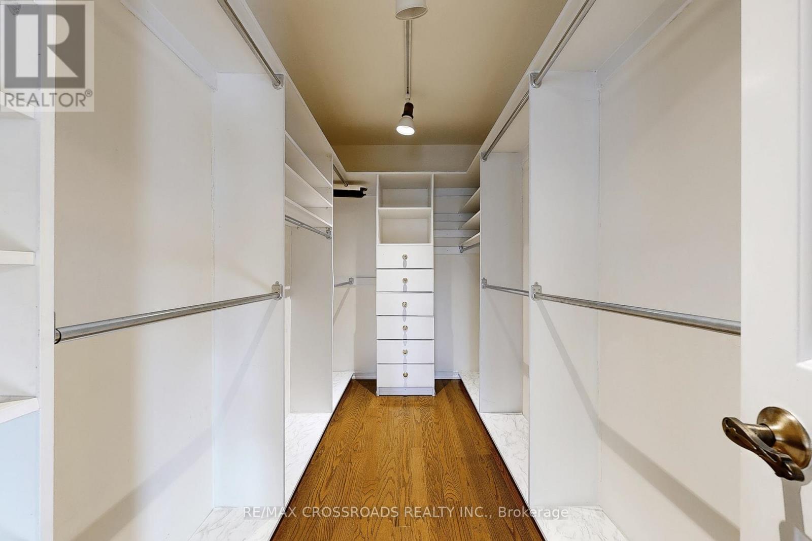 58 Cosmic Drive, Toronto, Ontario  M3B 3G2 - Photo 20 - C12373666