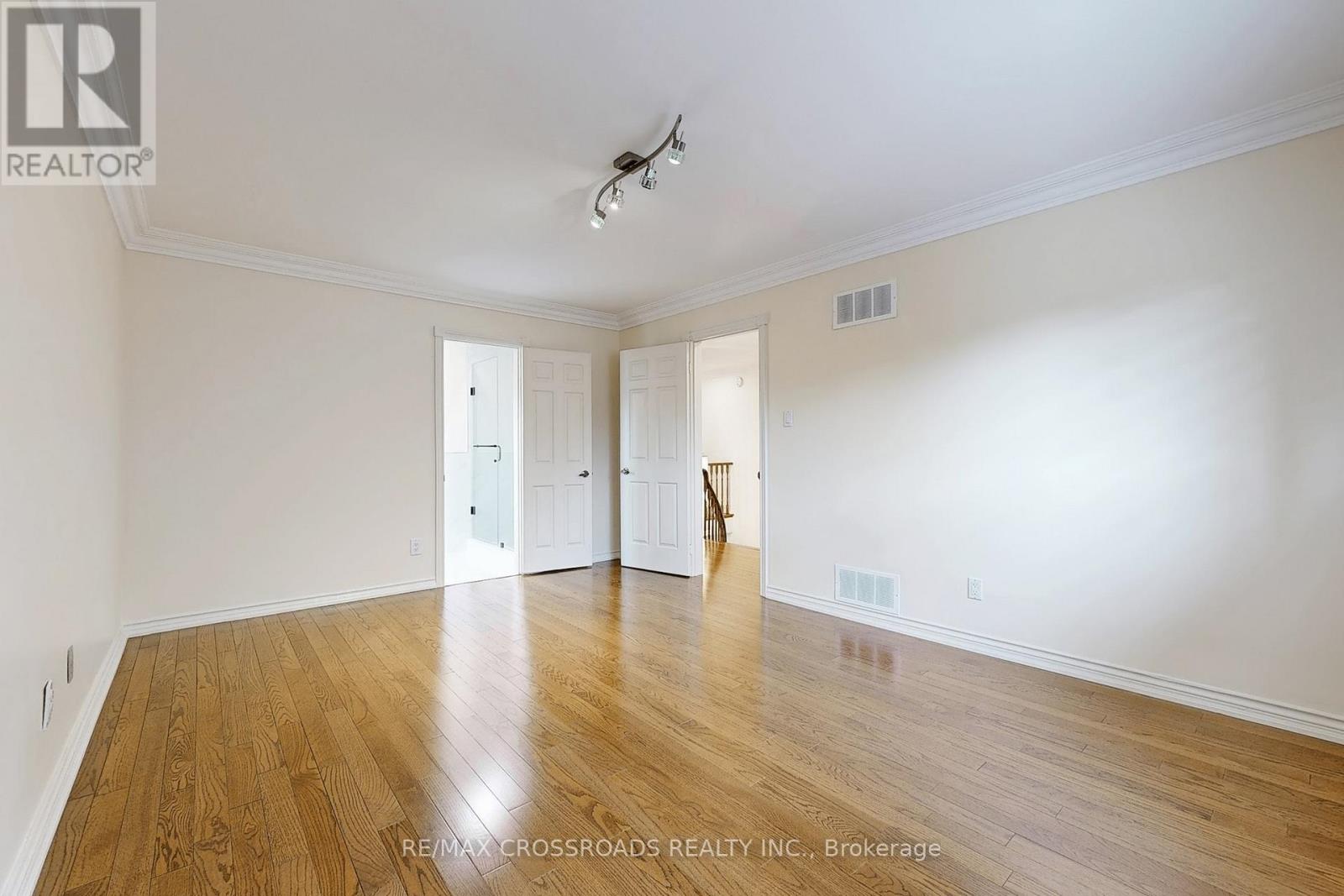 58 Cosmic Drive, Toronto, Ontario  M3B 3G2 - Photo 26 - C12373666