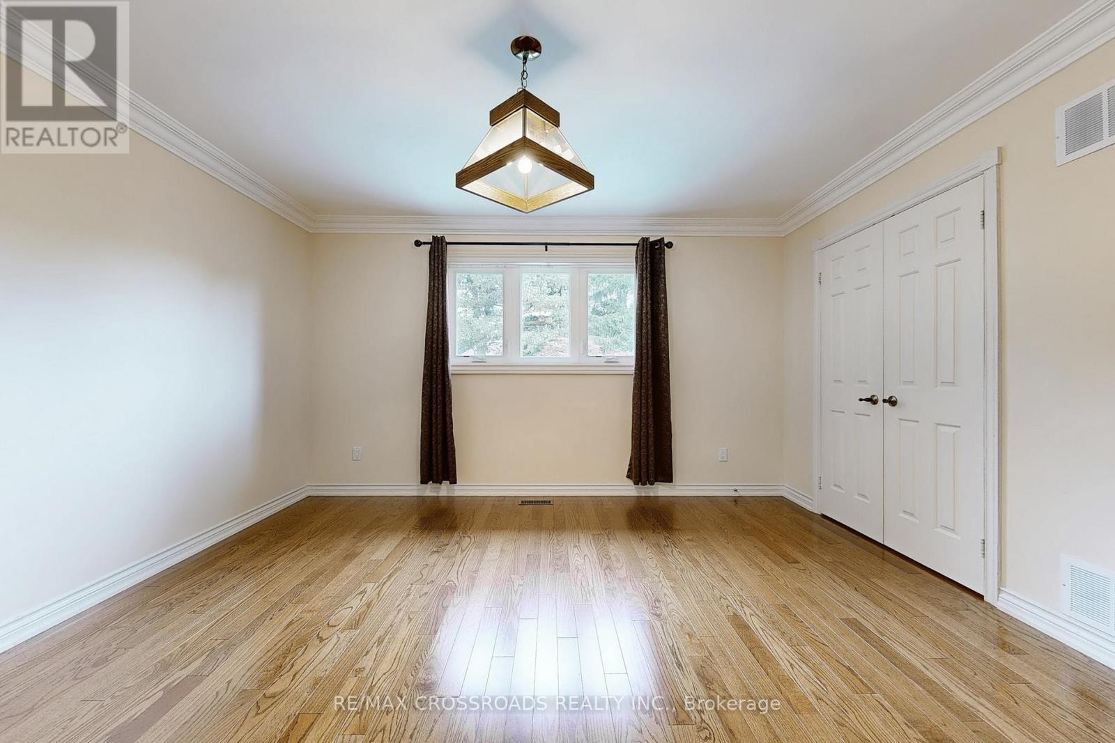 58 Cosmic Drive, Toronto, Ontario  M3B 3G2 - Photo 27 - C12373666