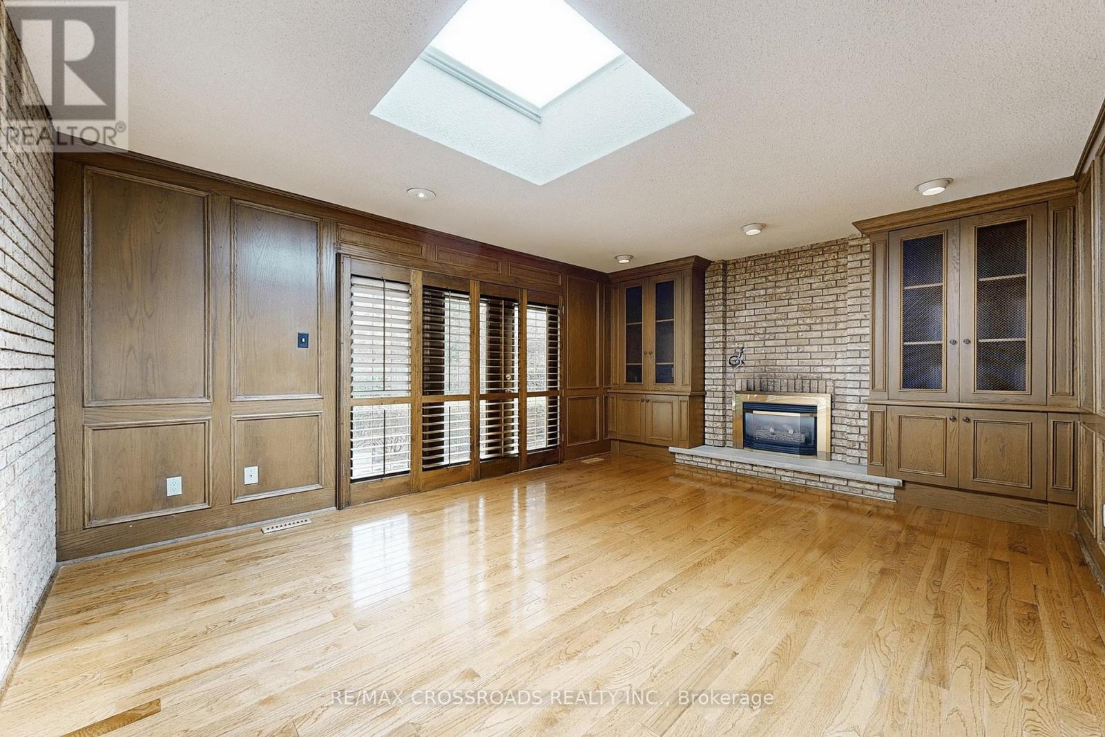 58 Cosmic Drive, Toronto, Ontario  M3B 3G2 - Photo 6 - C12373666