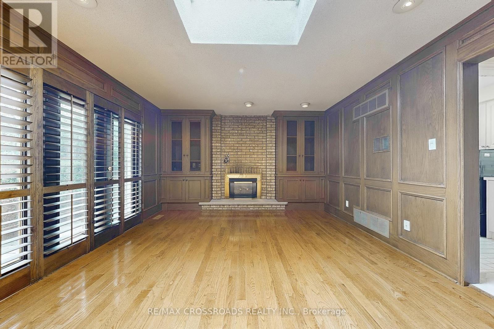 58 Cosmic Drive, Toronto, Ontario  M3B 3G2 - Photo 7 - C12373666