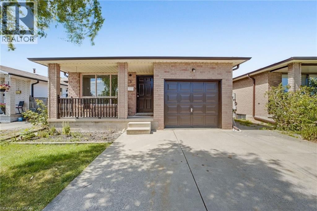 Property at 3 ENVOY Boulevard image 1