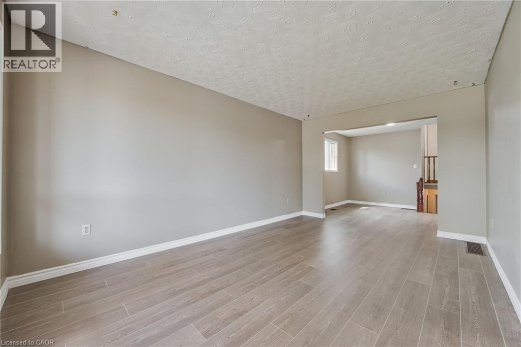 Property at 3 ENVOY Boulevard image 3