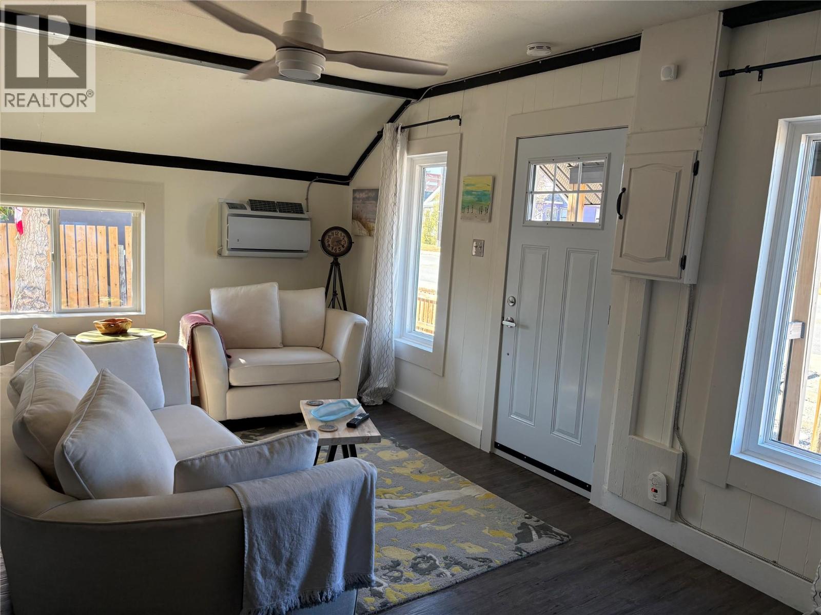 310 Kootenay Street N, Cranbrook, British Columbia  V1C 3T7 - Photo 4 - 10361164