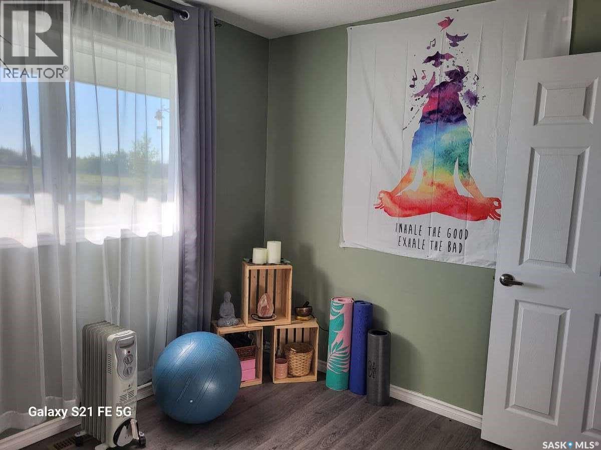 210 Douglas Place, Waseca, Saskatchewan  S0M 3A0 - Photo 13 - SK000320