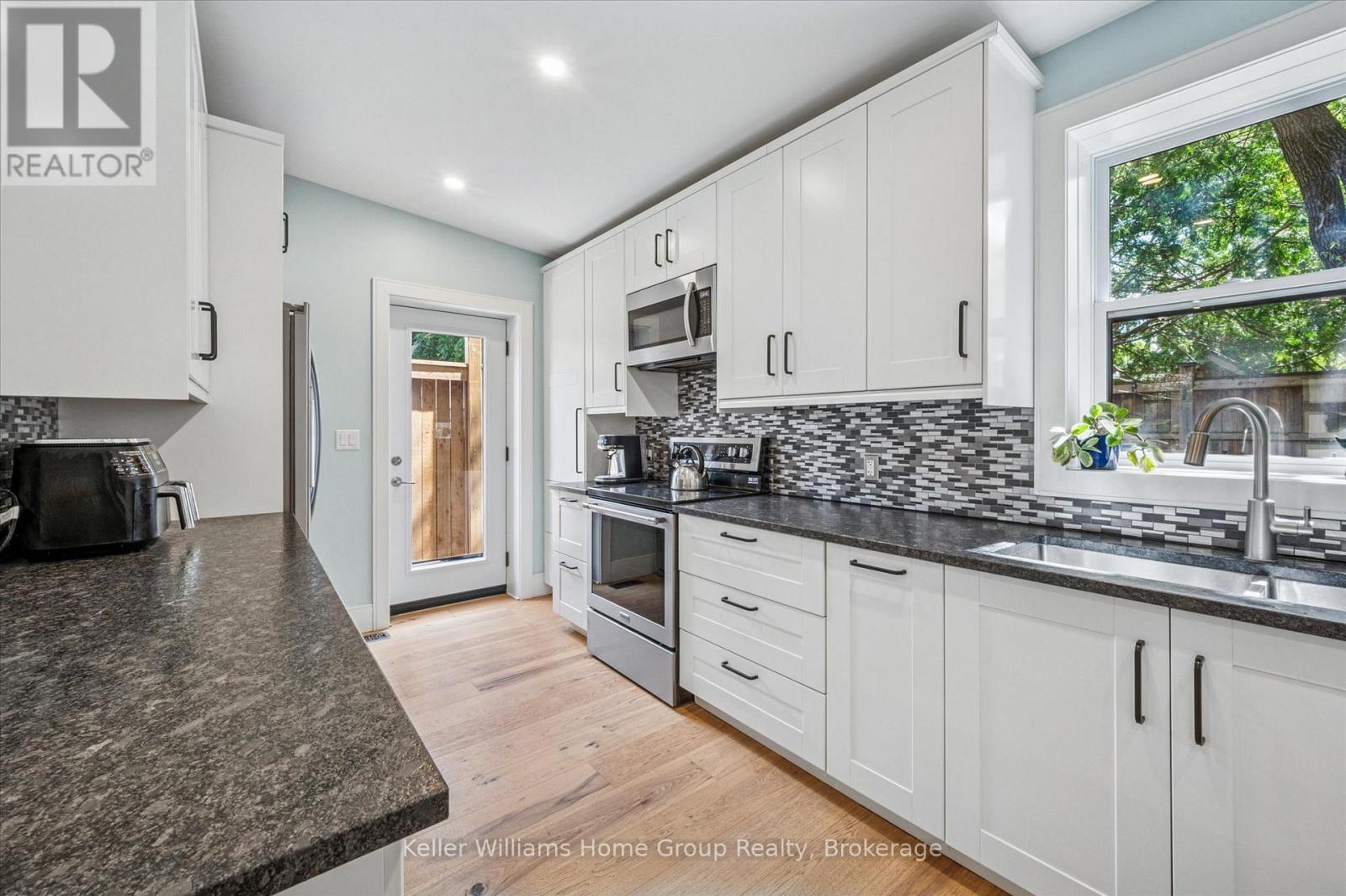86 Northumberland Street, Guelph, Ontario  N1H 3A8 - Photo 15 - X12373712