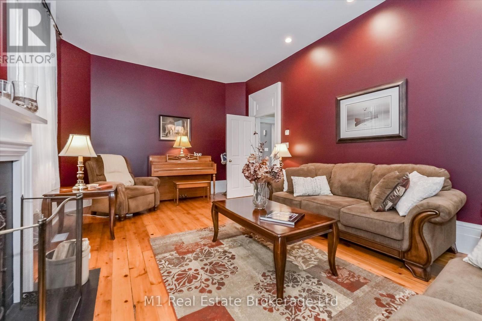 119 John Street W, North Huron, Ontario  N0G 2W0 - Photo 8 - X12373857