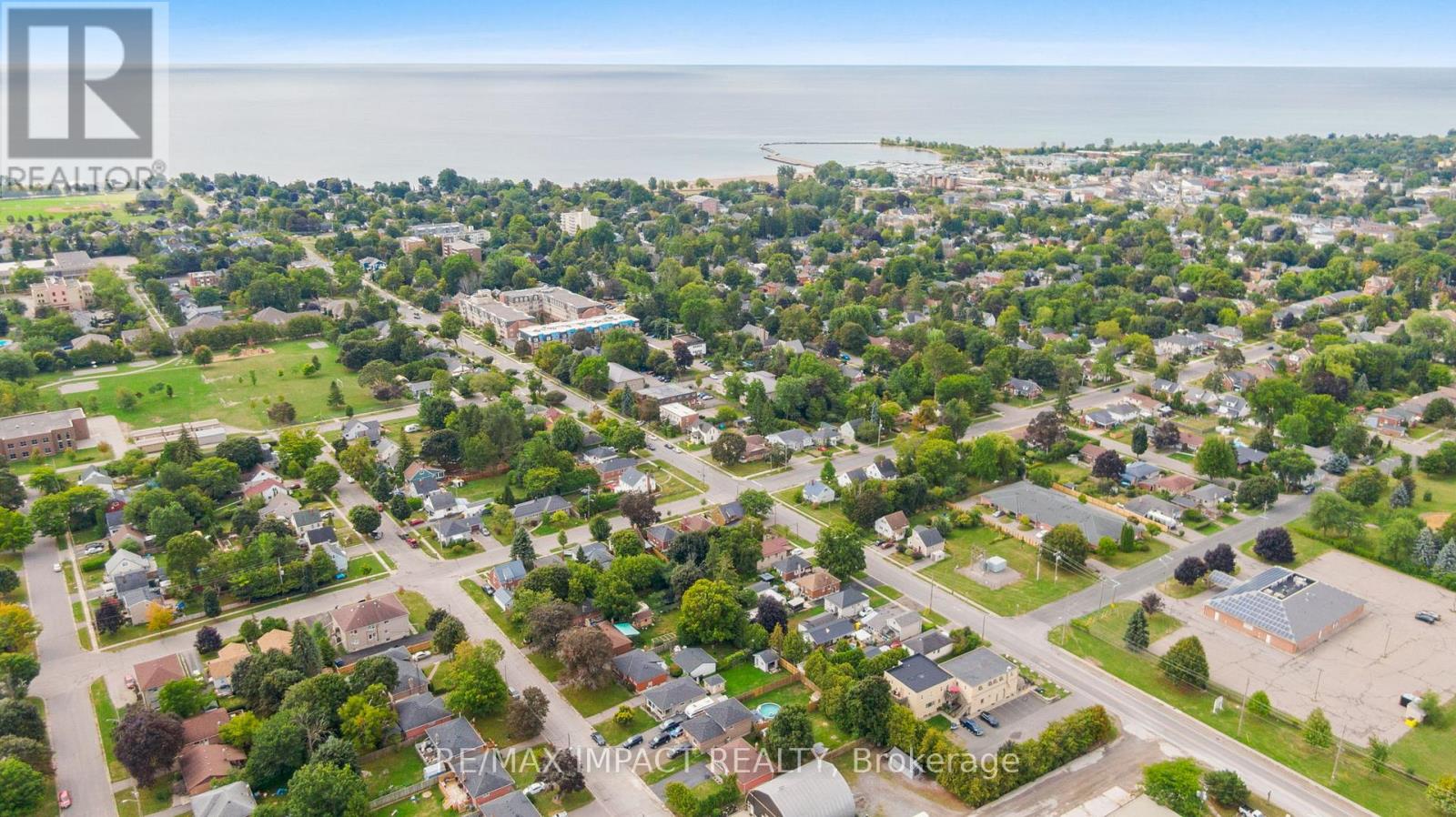 447 Campbell Street, Cobourg, Ontario  K9A 4C3 - Photo 12 - X12373724