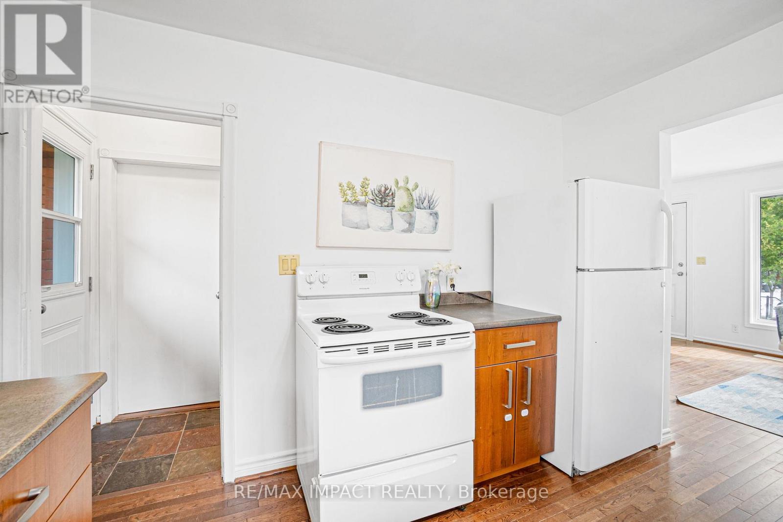 447 Campbell Street, Cobourg, Ontario  K9A 4C3 - Photo 24 - X12373724