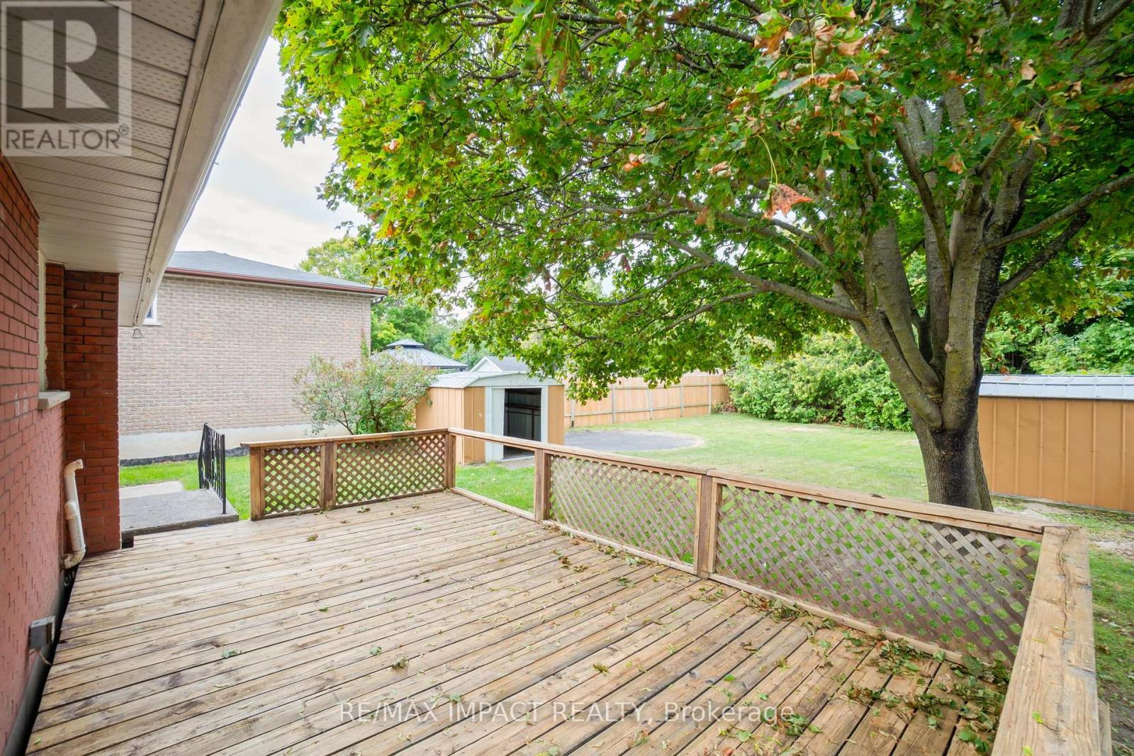 447 Campbell Street, Cobourg, Ontario  K9A 4C3 - Photo 6 - X12373724