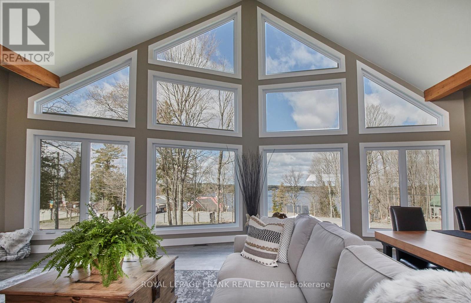 2269 Mccracken's Landing Road, Douro-Dummer, Ontario  K0L 2H0 - Photo 6 - X12373736