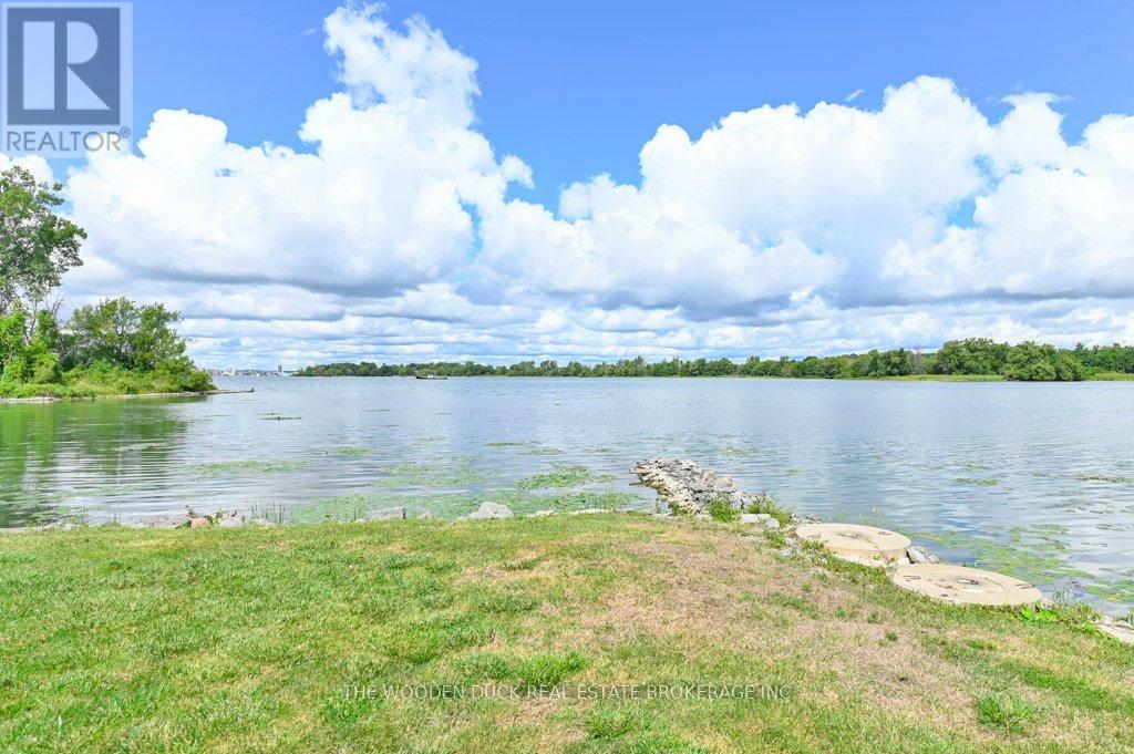 1314 96 Highway, Frontenac Islands, Ontario  K0H 2Y0 - Photo 32 - X12373865
