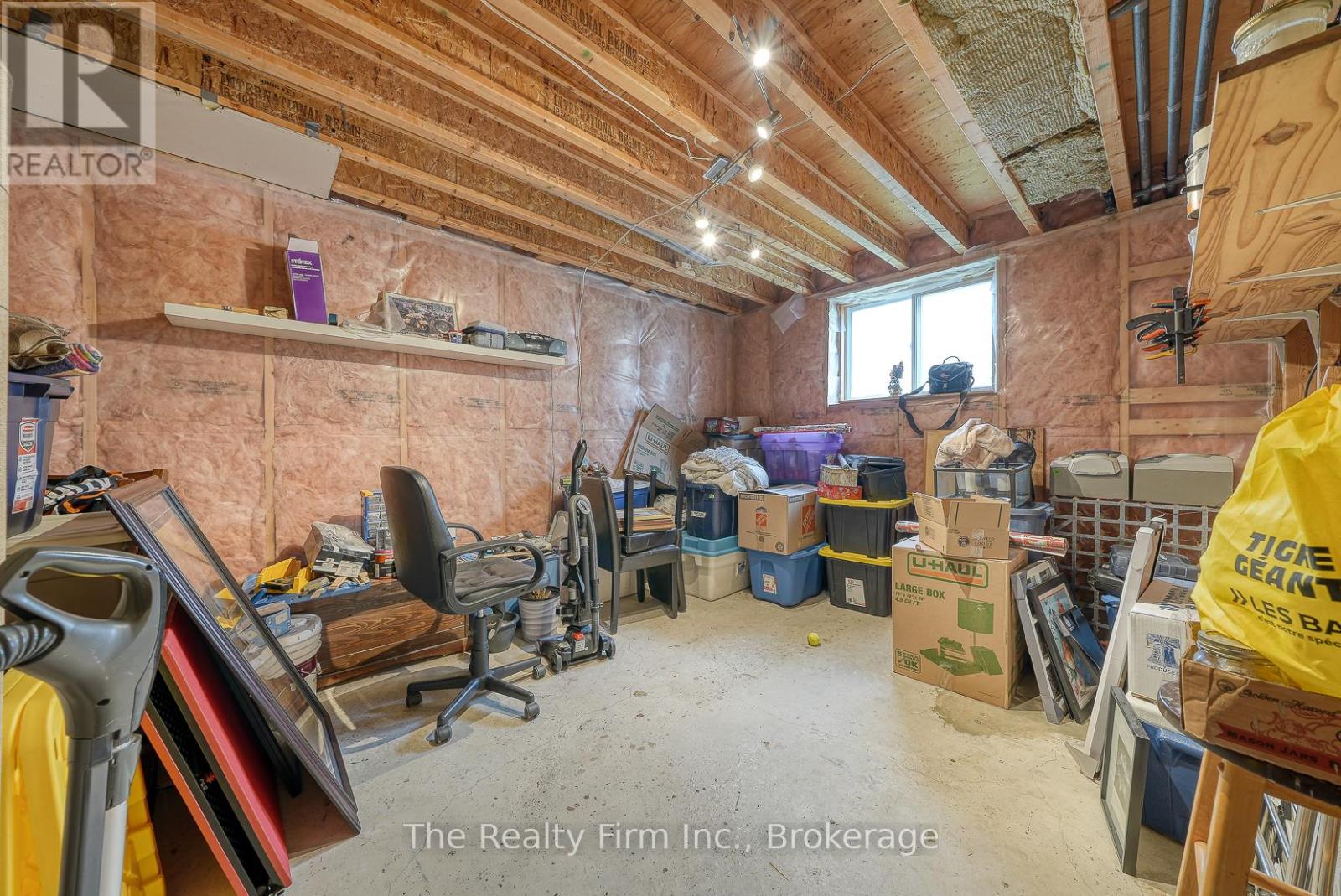 4 Kerr Crescent, Ingersoll, Ontario  N5C 4H2 - Photo 36 - X12373760