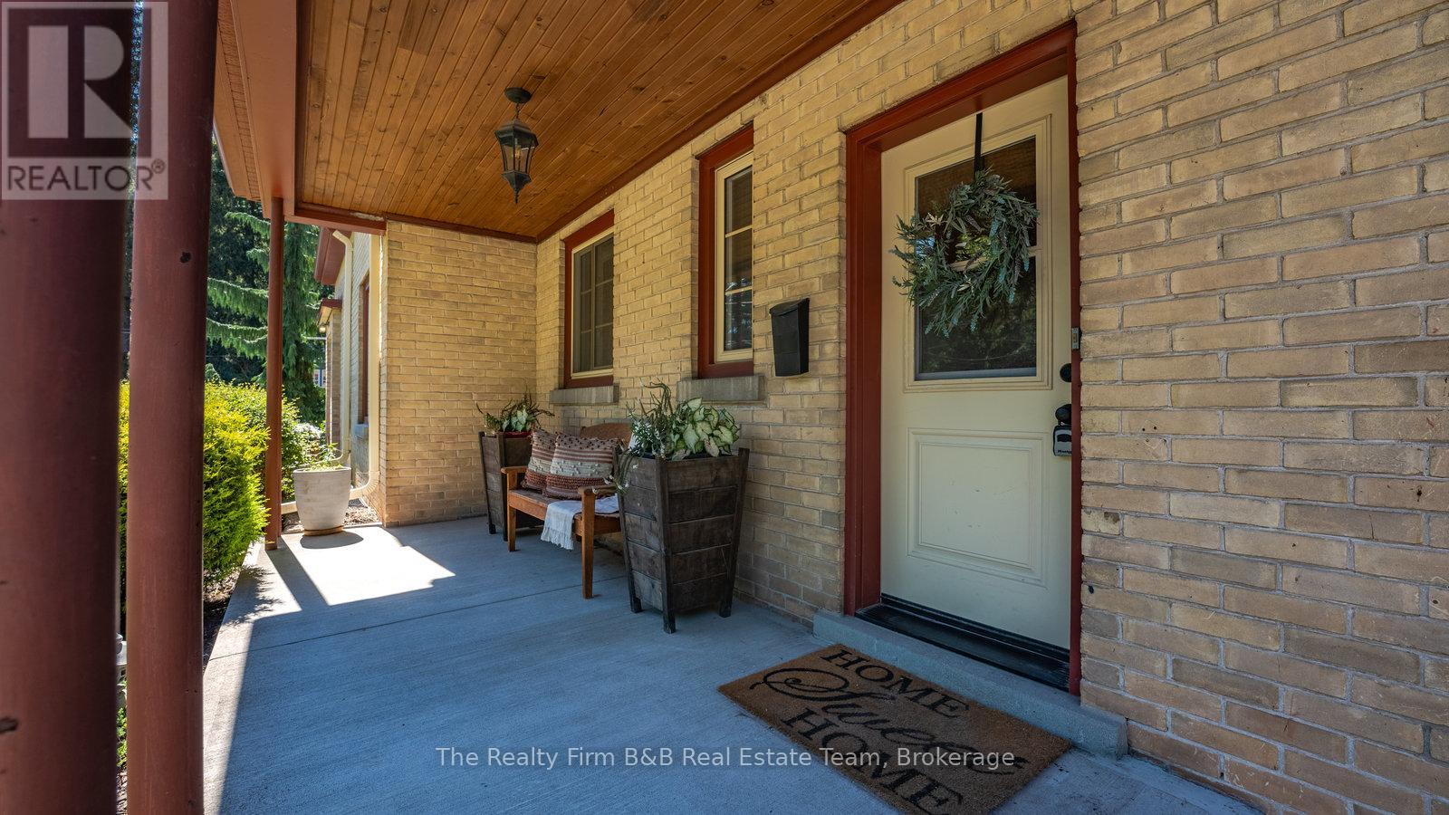 459 Devonshire Avenue, Woodstock, Ontario  N4S 5P5 - Photo 3 - X12373838